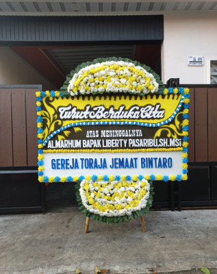 Papan Bunga Duka di Sekadau