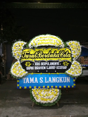 Papan Bunga Duka di Sekadau